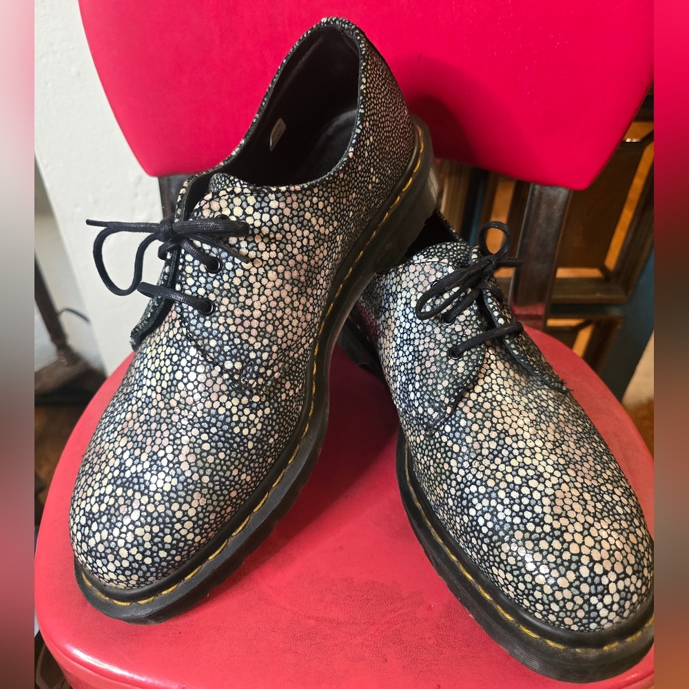 Dr. Martin Oxfords